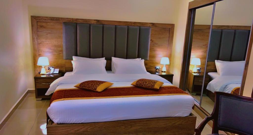 Shaqilath Hotel Вади Муса Экстерьер фото
